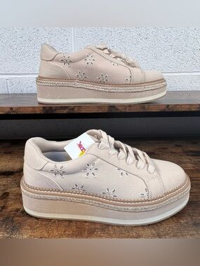 DV by Dolce Vita Blush Pink Platform Sneakers